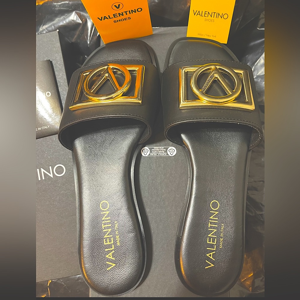 VALENTINO Genuine Leather Women’s Sandals Slippers
Size 7 
Brand new in box